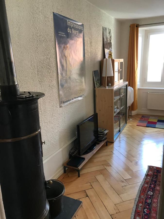 Appartement 1Bijou La Chaux De Fonds Exteriör bild