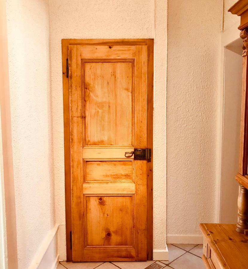 Appartement 1Bijou La Chaux De Fonds Exteriör bild