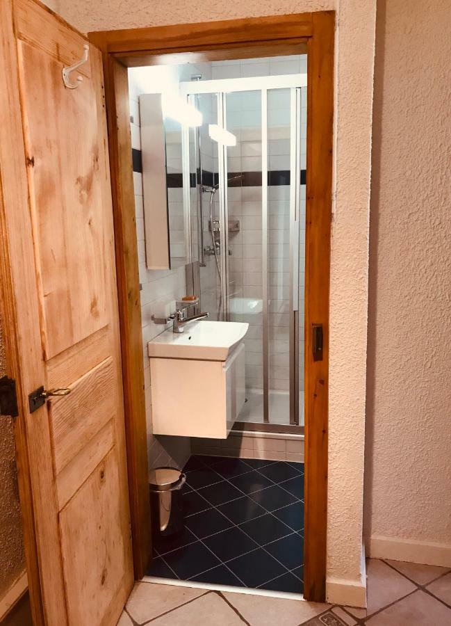Appartement 1Bijou La Chaux De Fonds Exteriör bild