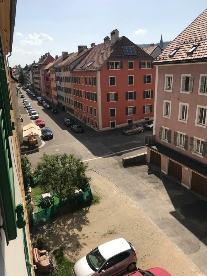 Appartement 1Bijou La Chaux De Fonds Exteriör bild