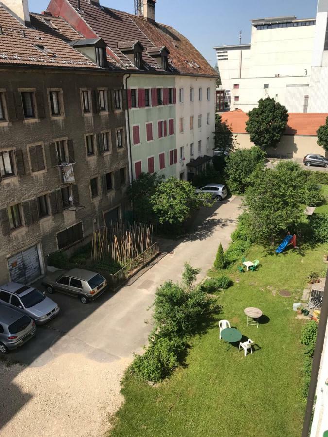 Appartement 1Bijou La Chaux De Fonds Exteriör bild